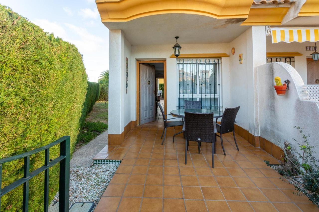 Pool-Side Townhouse In Cabo Roig Villa Orihuela Buitenkant foto