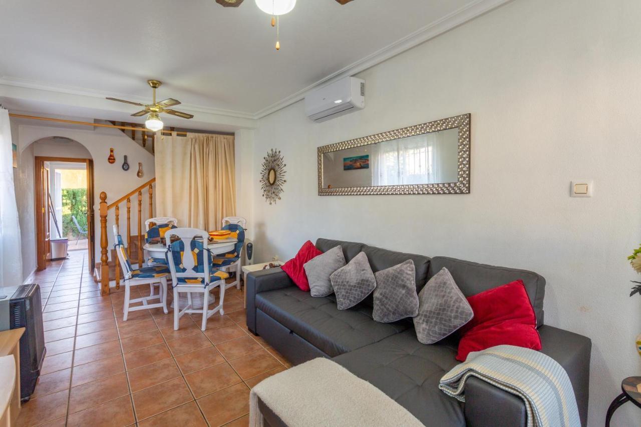 Pool-Side Townhouse In Cabo Roig Villa Orihuela Buitenkant foto